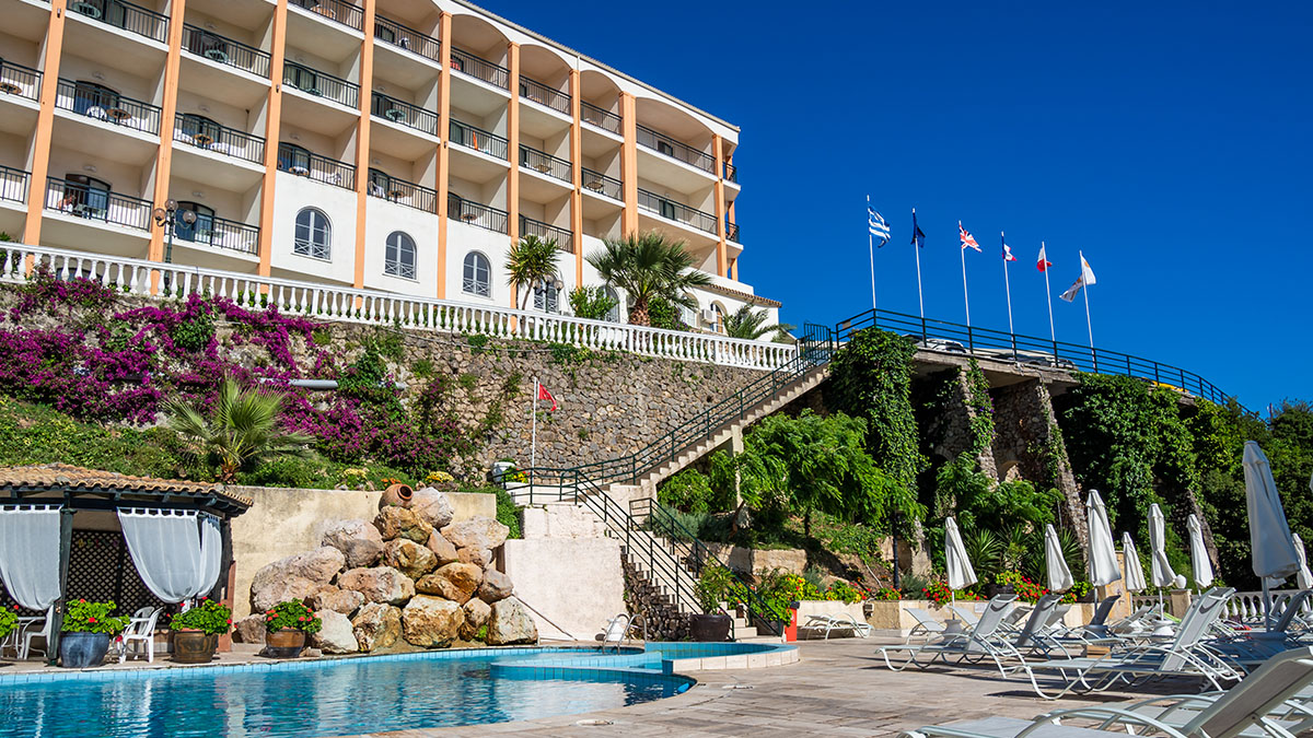 CNic Paleo Art Nouveau